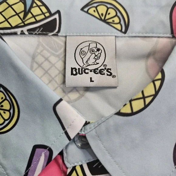 Buc-Ees Hawaiian Tropical Summer Pineapple Button Up Shirt Men's Large NWT - Picture 4 of 7